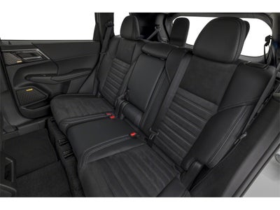 2025 Mitsubishi Outlander Base