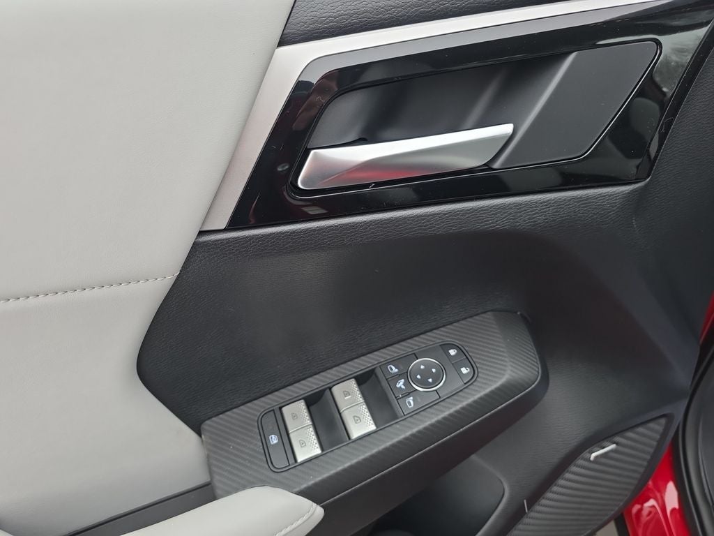2026 Mitsubishi Outlander Base