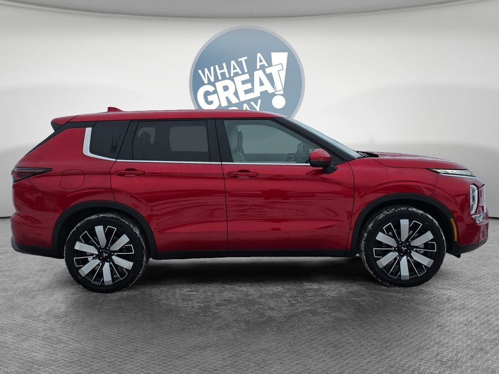 2026 Mitsubishi Outlander Base