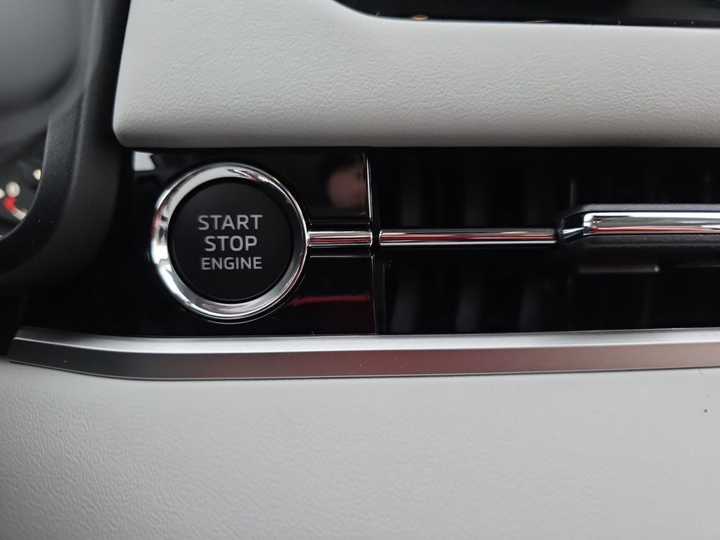 2026 Mitsubishi Outlander Base