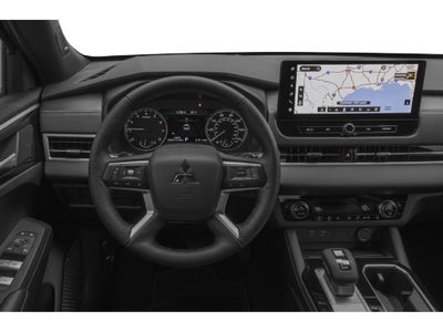 2027 Mitsubishi Outlander SE