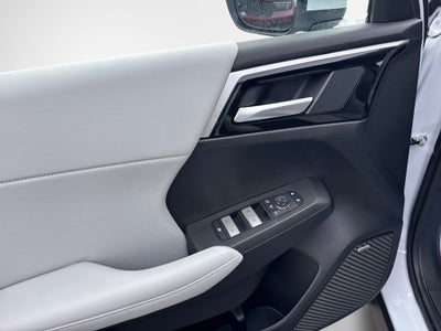 2026 Mitsubishi Outlander Base