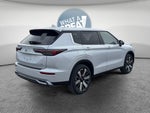 2026 Mitsubishi Outlander Base