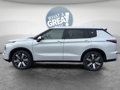 2026 Mitsubishi Outlander Base