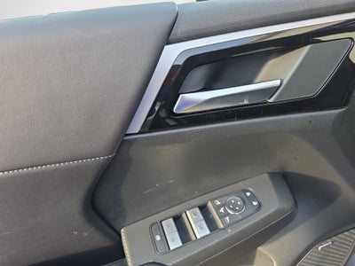 2026 Mitsubishi Outlander Base