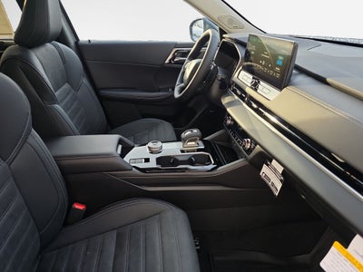 2026 Mitsubishi Outlander Base