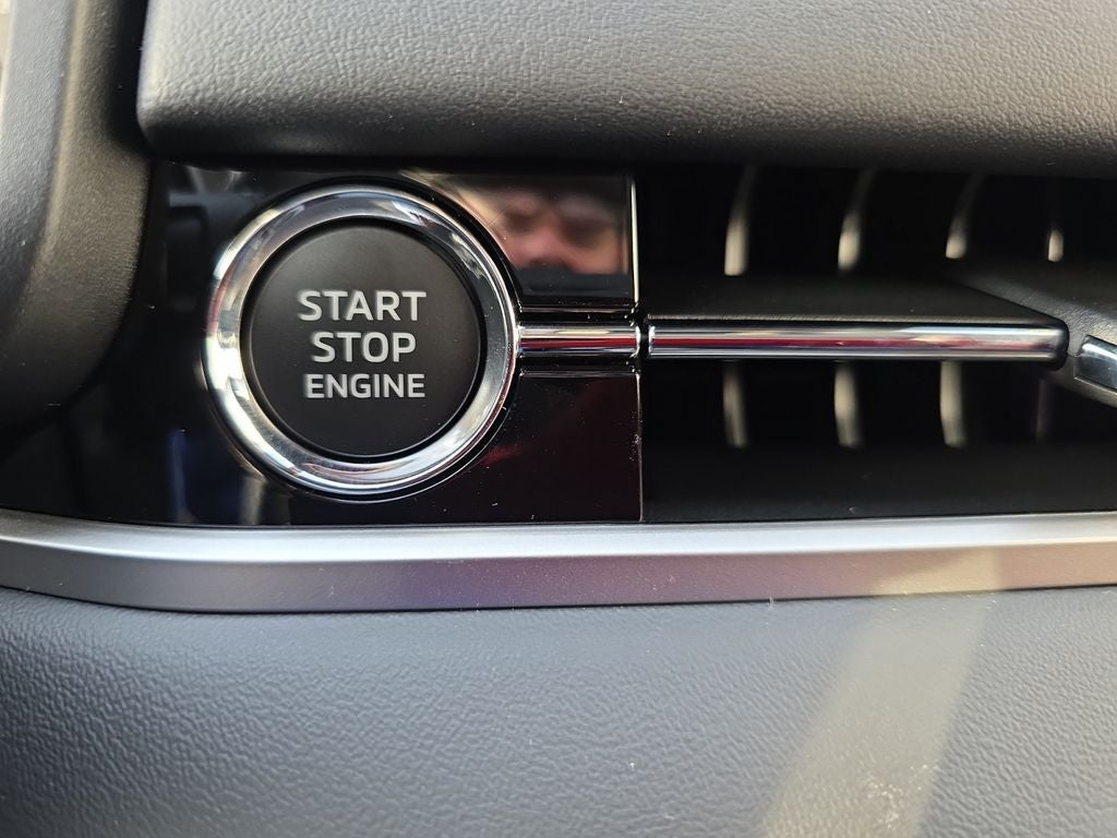 2026 Mitsubishi Outlander Base