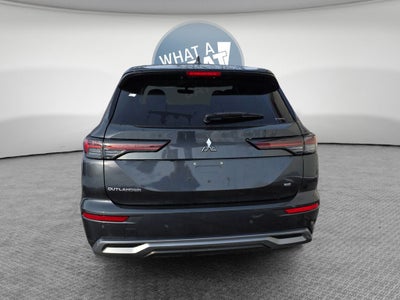 2026 Mitsubishi Outlander Base