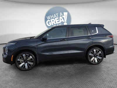 2026 Mitsubishi Outlander Base