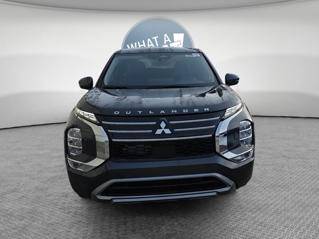 2026 Mitsubishi Outlander Base