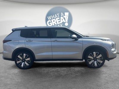 2026 Mitsubishi Outlander Base