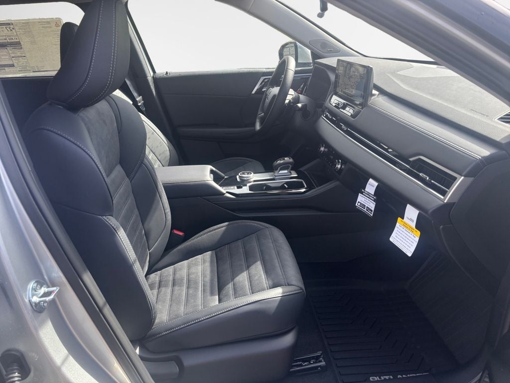 2026 Mitsubishi Outlander Base