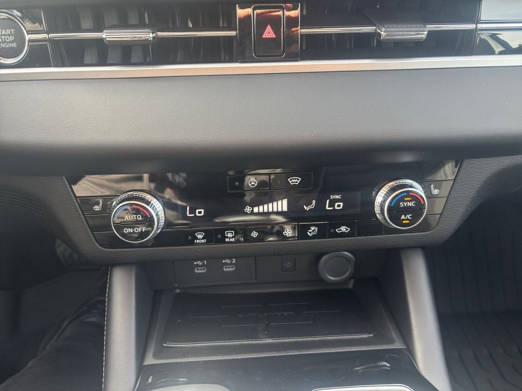 2026 Mitsubishi Outlander Base