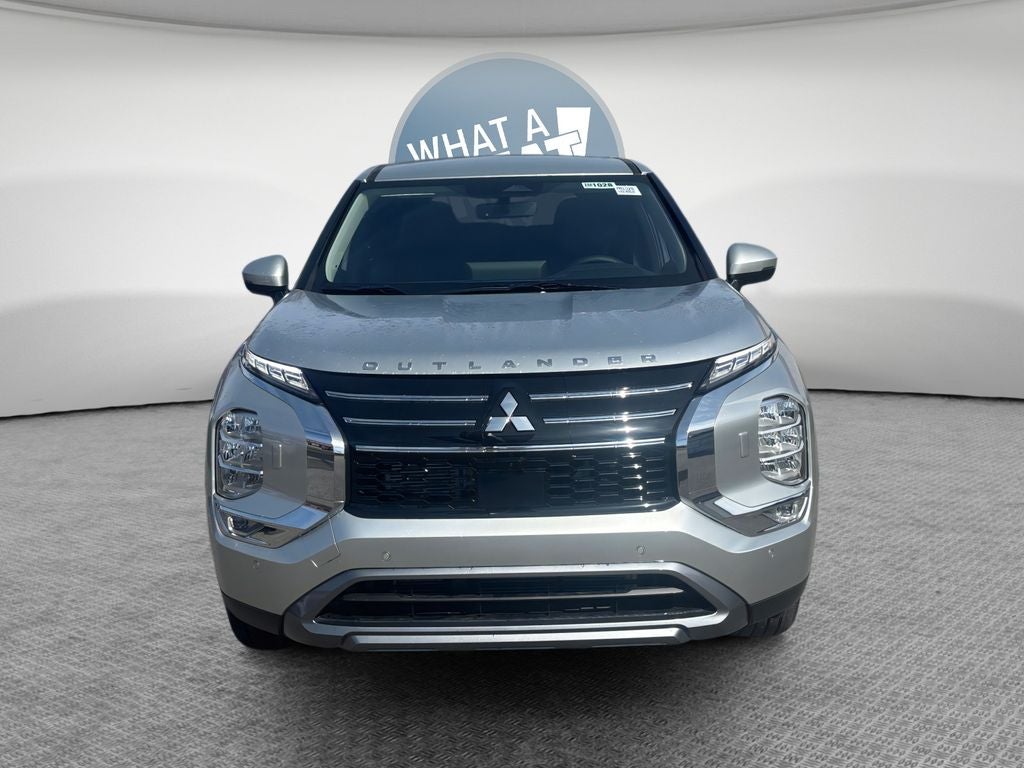 2026 Mitsubishi Outlander Base