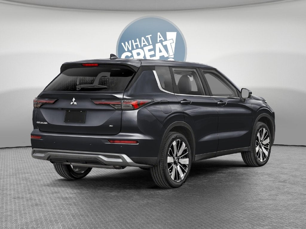 2026 Mitsubishi Outlander LE
