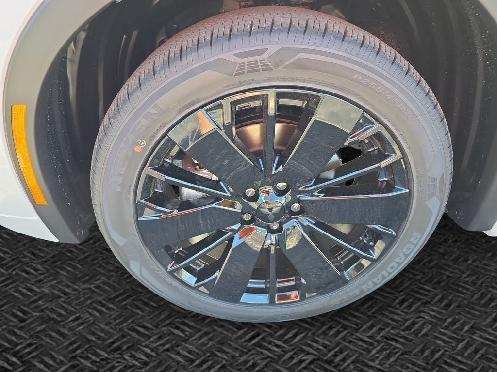 2026 Mitsubishi Outlander Base