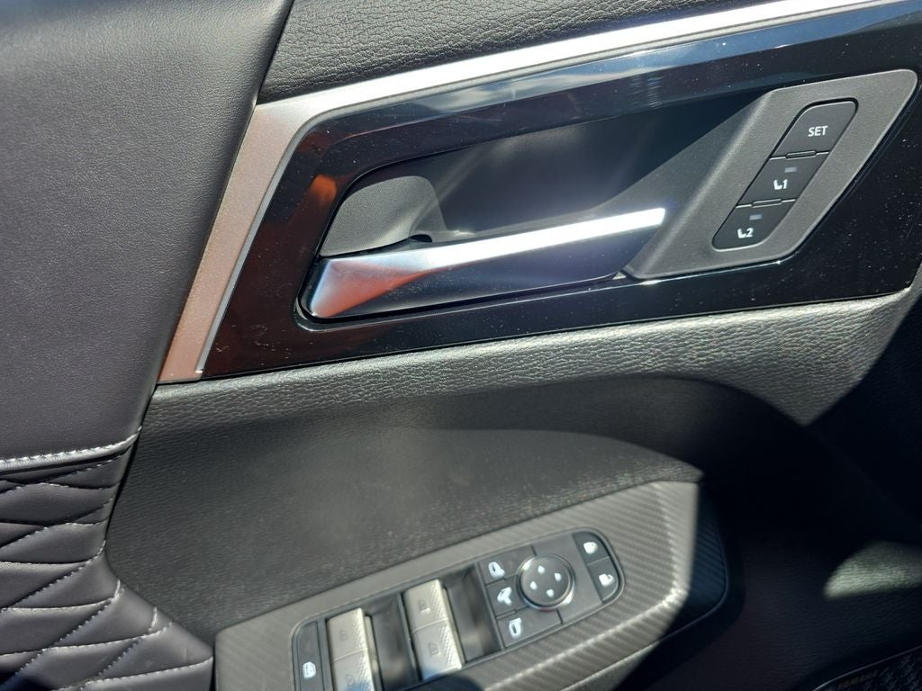 2026 Mitsubishi Outlander Base
