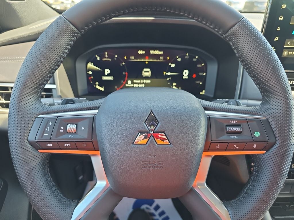 2026 Mitsubishi Outlander Base
