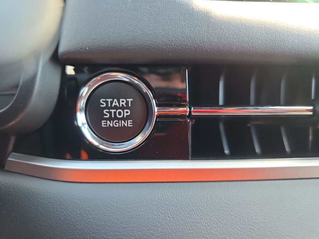2026 Mitsubishi Outlander Base