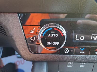 2026 Mitsubishi Outlander Base