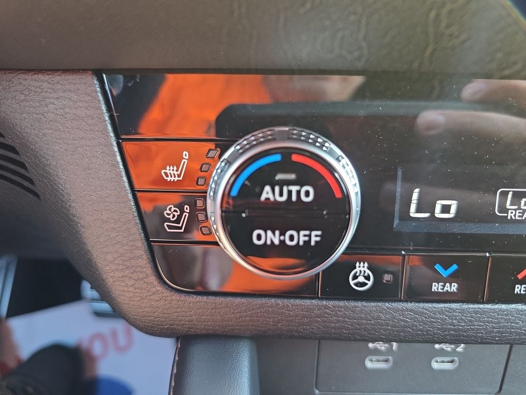 2026 Mitsubishi Outlander Base