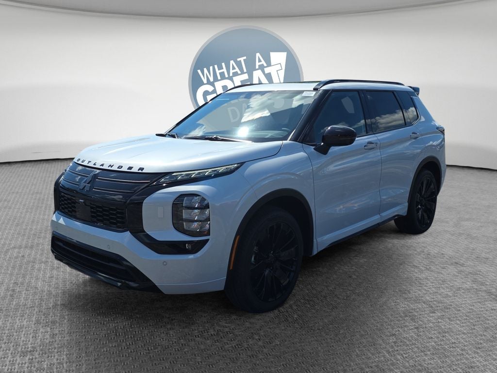 2026 Mitsubishi Outlander Base