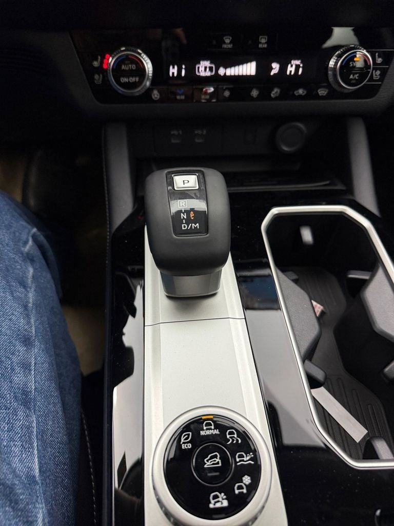 2026 Mitsubishi Outlander SEL