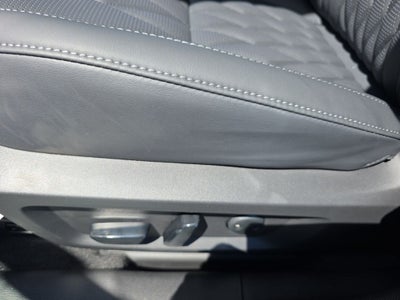 2026 Mitsubishi Outlander Base