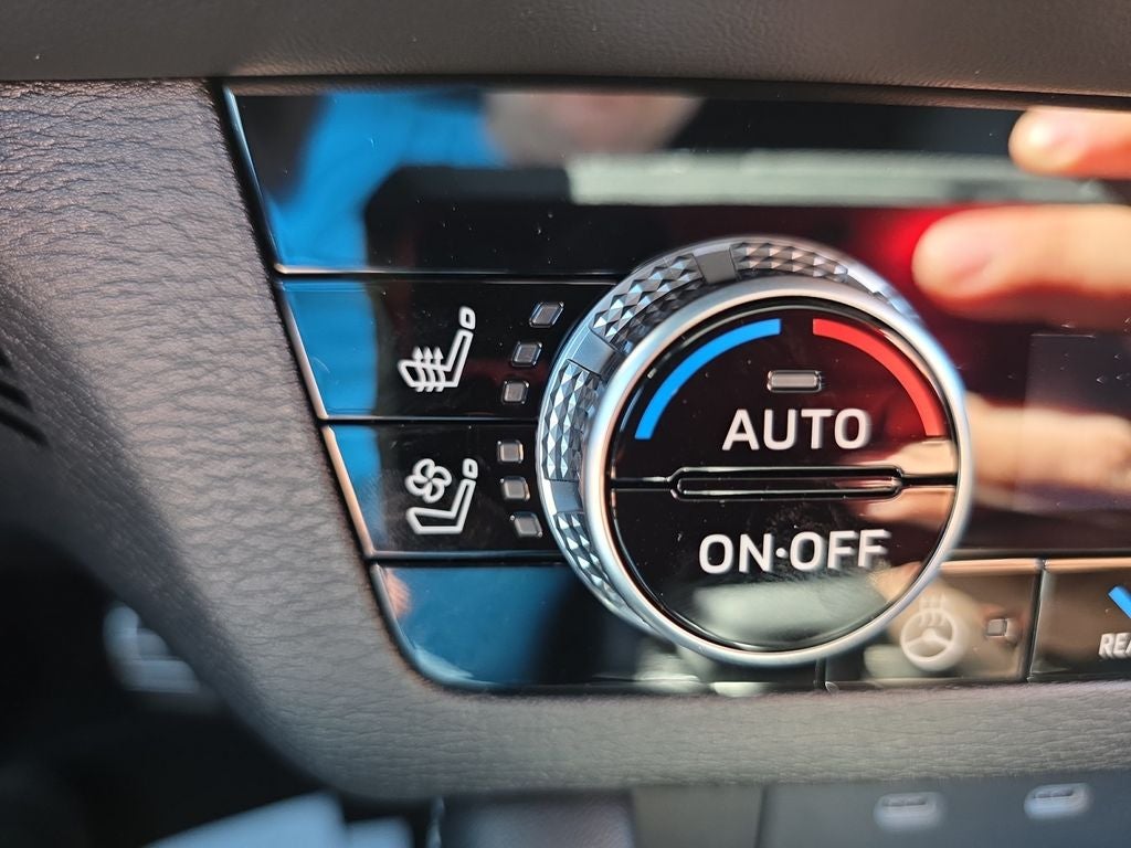 2026 Mitsubishi Outlander Base
