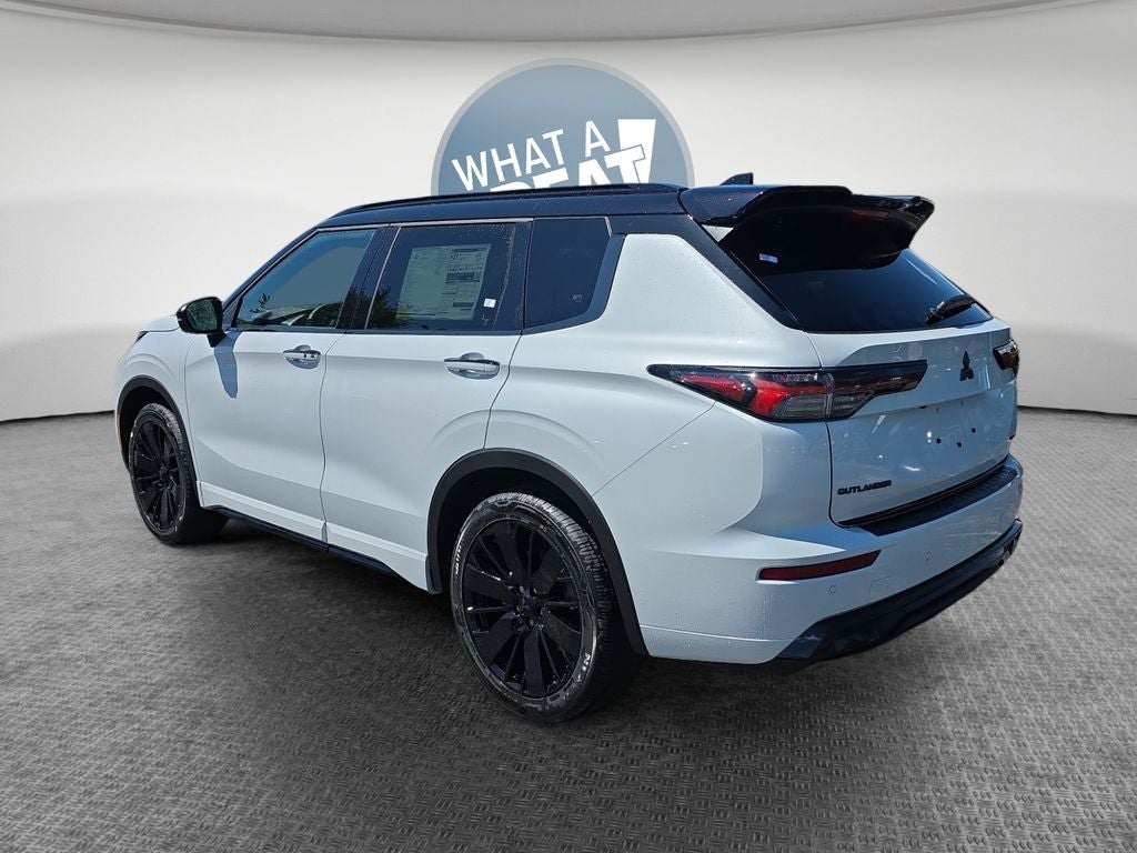 2026 Mitsubishi Outlander Base
