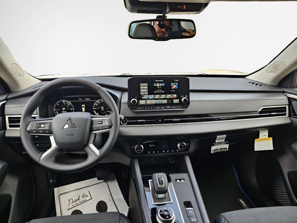 2025 Mitsubishi Outlander PHEV SE