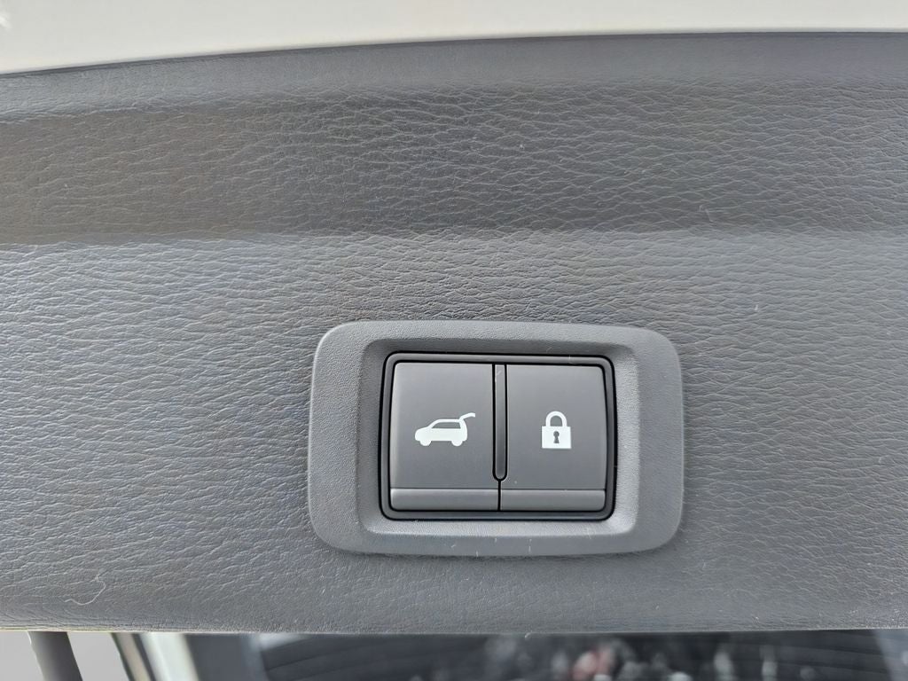 2025 Mitsubishi Outlander PHEV SE