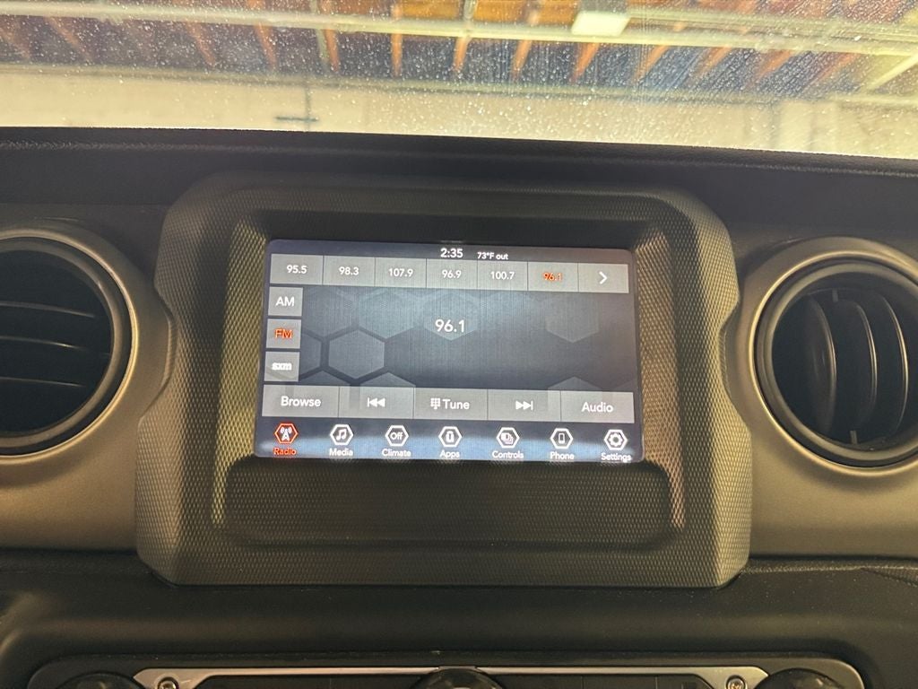 2021 Jeep Gladiator Sport