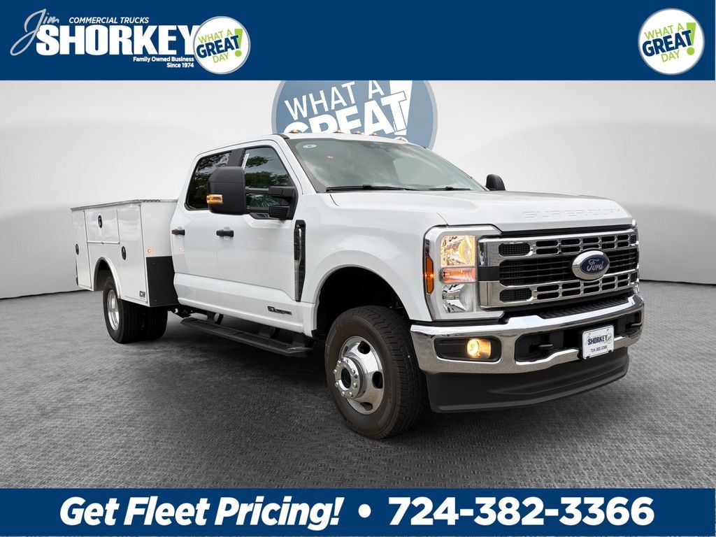 2026 Ford F-350SD XL DRW 4x4 / 6.7L Diesel / 9' Service Body
