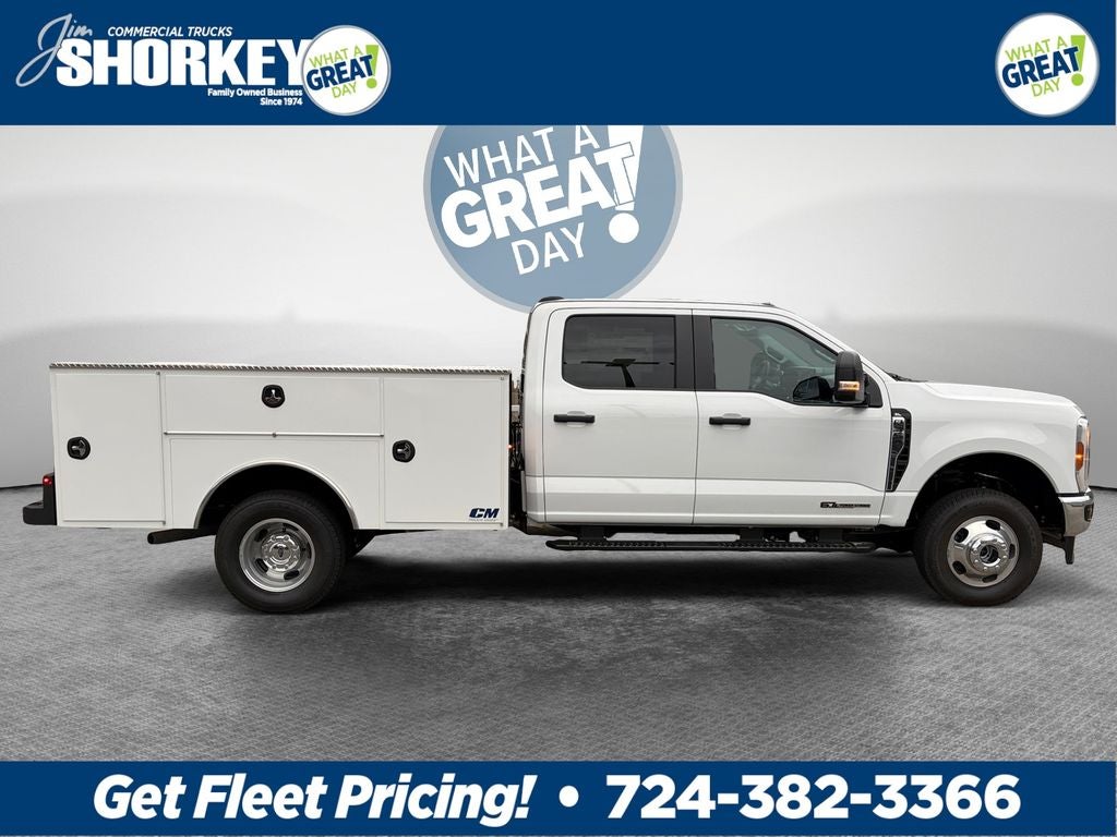 2026 Ford F-350SD XL DRW 4x4 / 6.7L Diesel / 9' Service Body