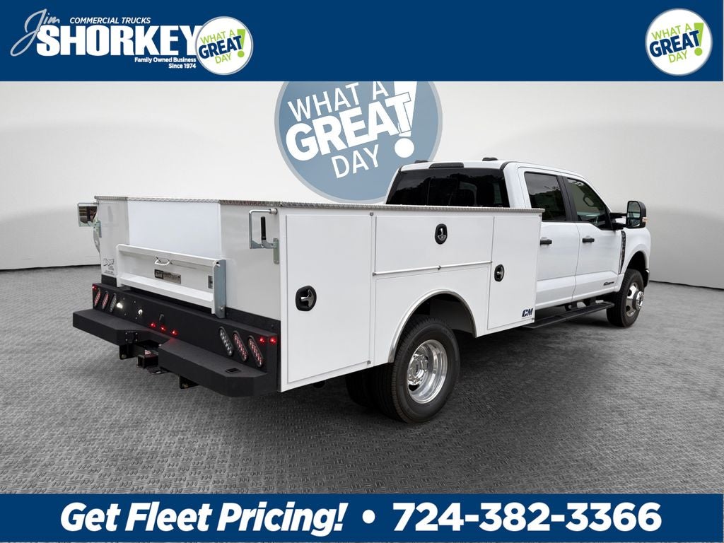 2026 Ford F-350SD XL DRW 4x4 / 6.7L Diesel / 9' Service Body