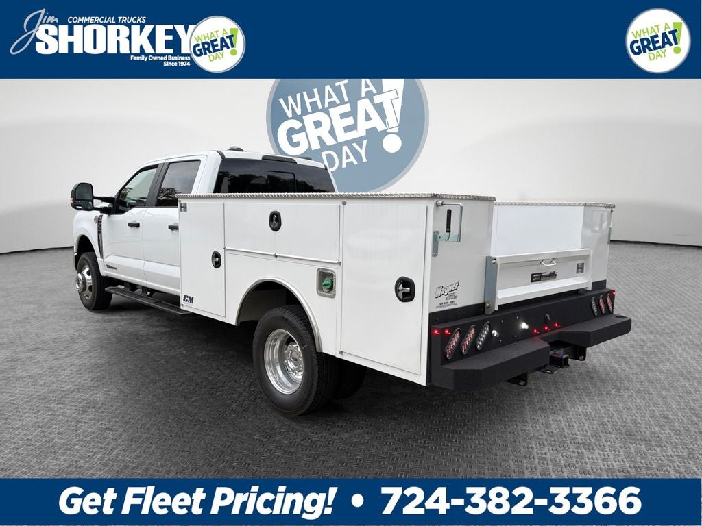 2026 Ford F-350SD XL DRW 4x4 / 6.7L Diesel / 9' Service Body