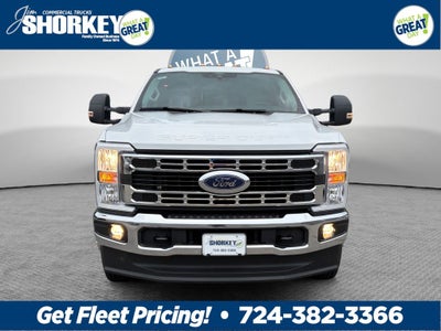 2026 Ford F-350SD XL DRW 4x4 / 6.7L Diesel / 9' Service Body