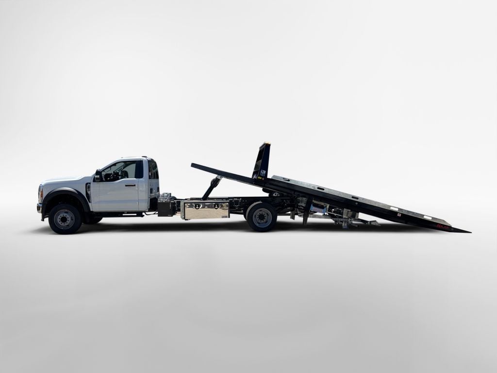2026 Ford F-600SD XL DRW 4x2 / 7.3L V8 / 20' Steel Rollback