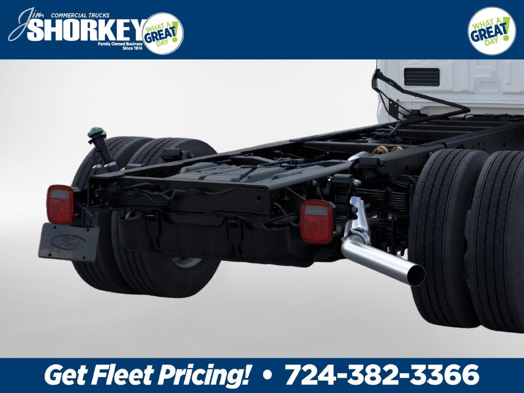 2026 Ford F-600SD XL DRW 4x4 / 6.7L Diesel / 120" CA Chassis
