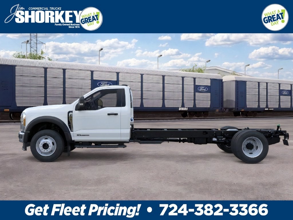 2026 Ford F-600SD XL DRW 4x4 / 6.7L Diesel / 120" CA Chassis