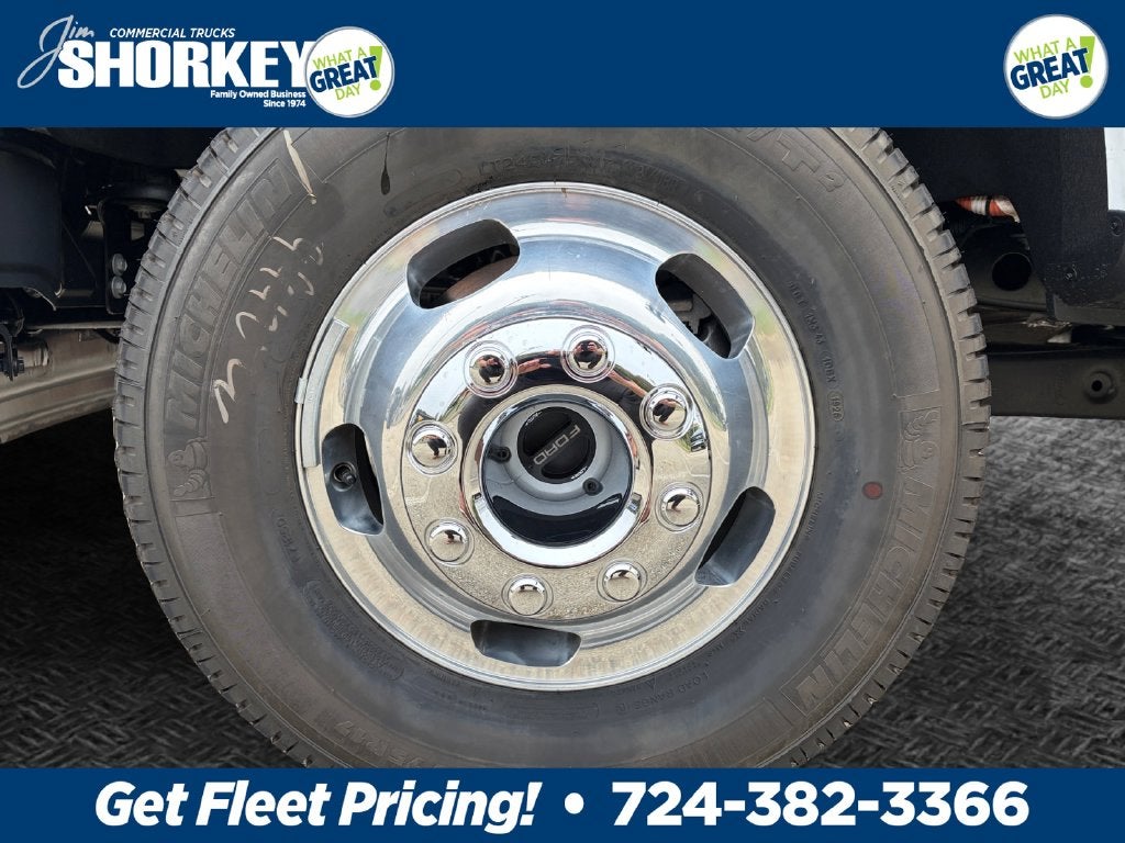2026 Ford F-350SD XL DRW 4x4 / 7.3L V8 / 9'3" Dropside Dump