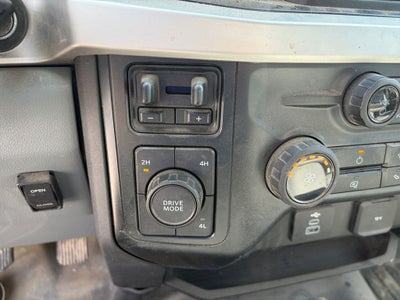 2023 Ford F-550SD XL DRW 4x4 / 6.7L Diesel / 9'7" Steel Dump w/L-Pack