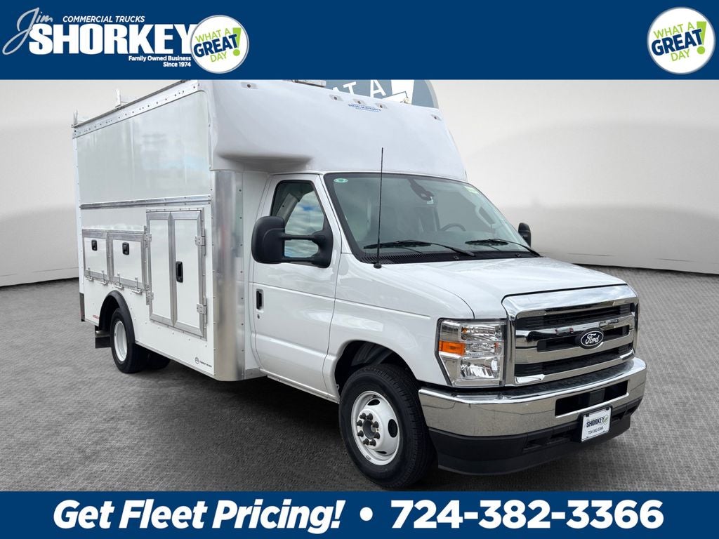 2026 Ford E-Series DRW E-350 Super Duty 138 in WB's photo
