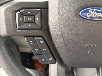 2027 Ford E-450SD Base DRW / 7.3L V8 / 16' Box w/Ramp