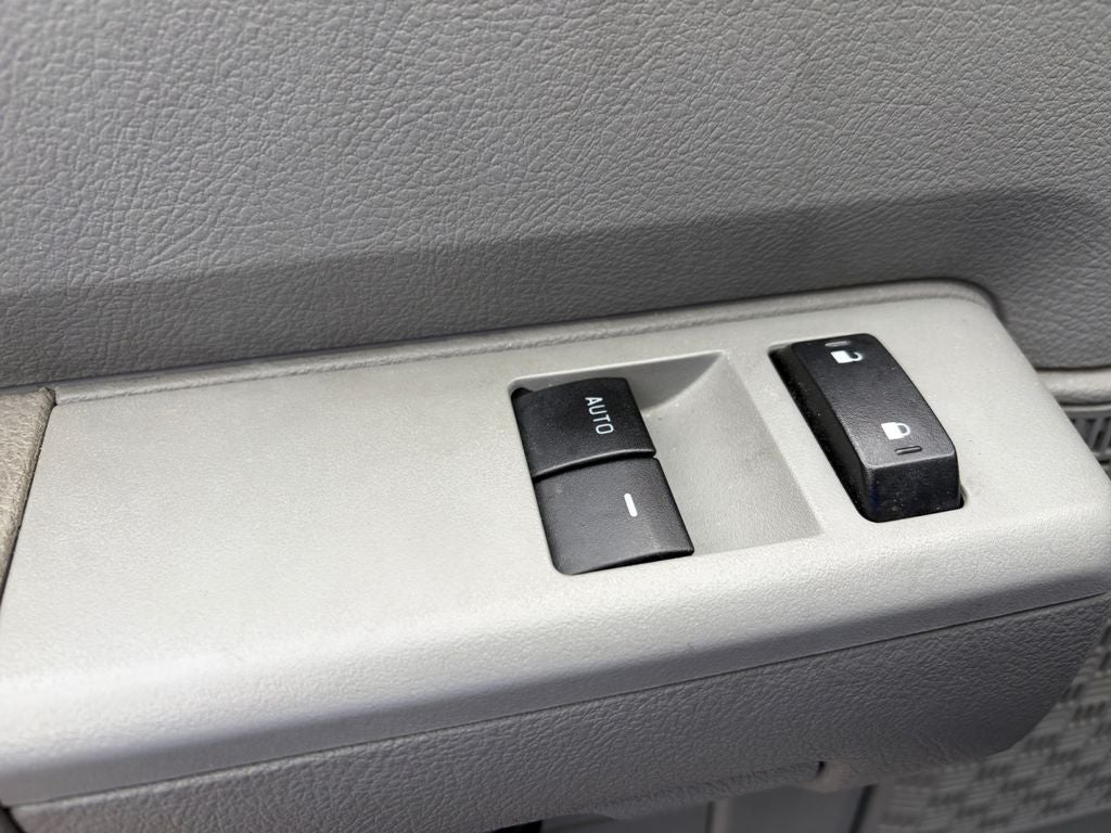 2022 Ford E-450SD Base DRW / 7.3L V8 / 17' Box