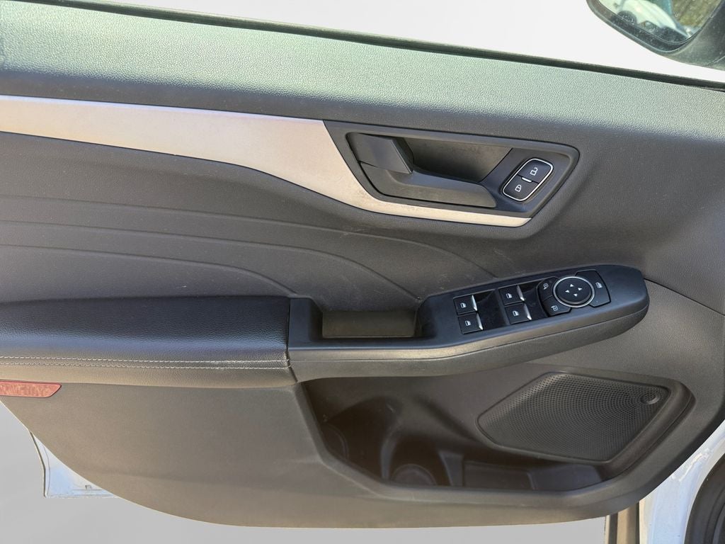 2022 Ford Escape Hybrid SE