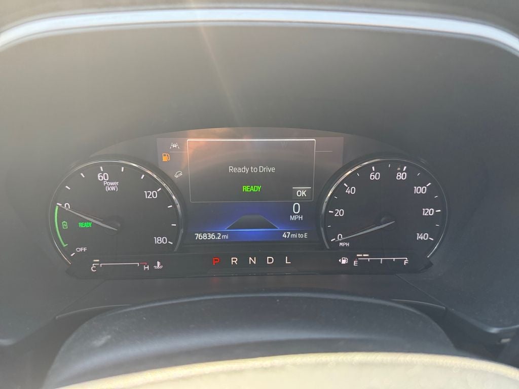 2022 Ford Escape Hybrid SE