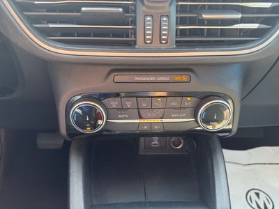 2022 Ford Escape Hybrid SE