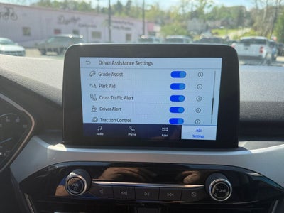 2022 Ford Escape Hybrid SE